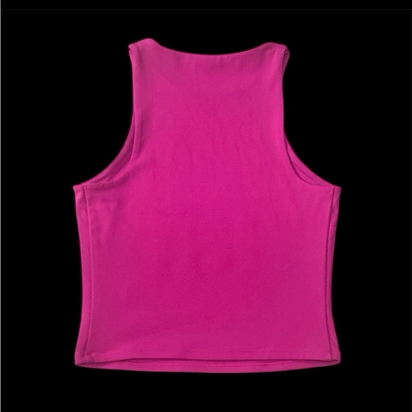 Express Body Contour High Neck Cropped Tank - Picture 4 of 5